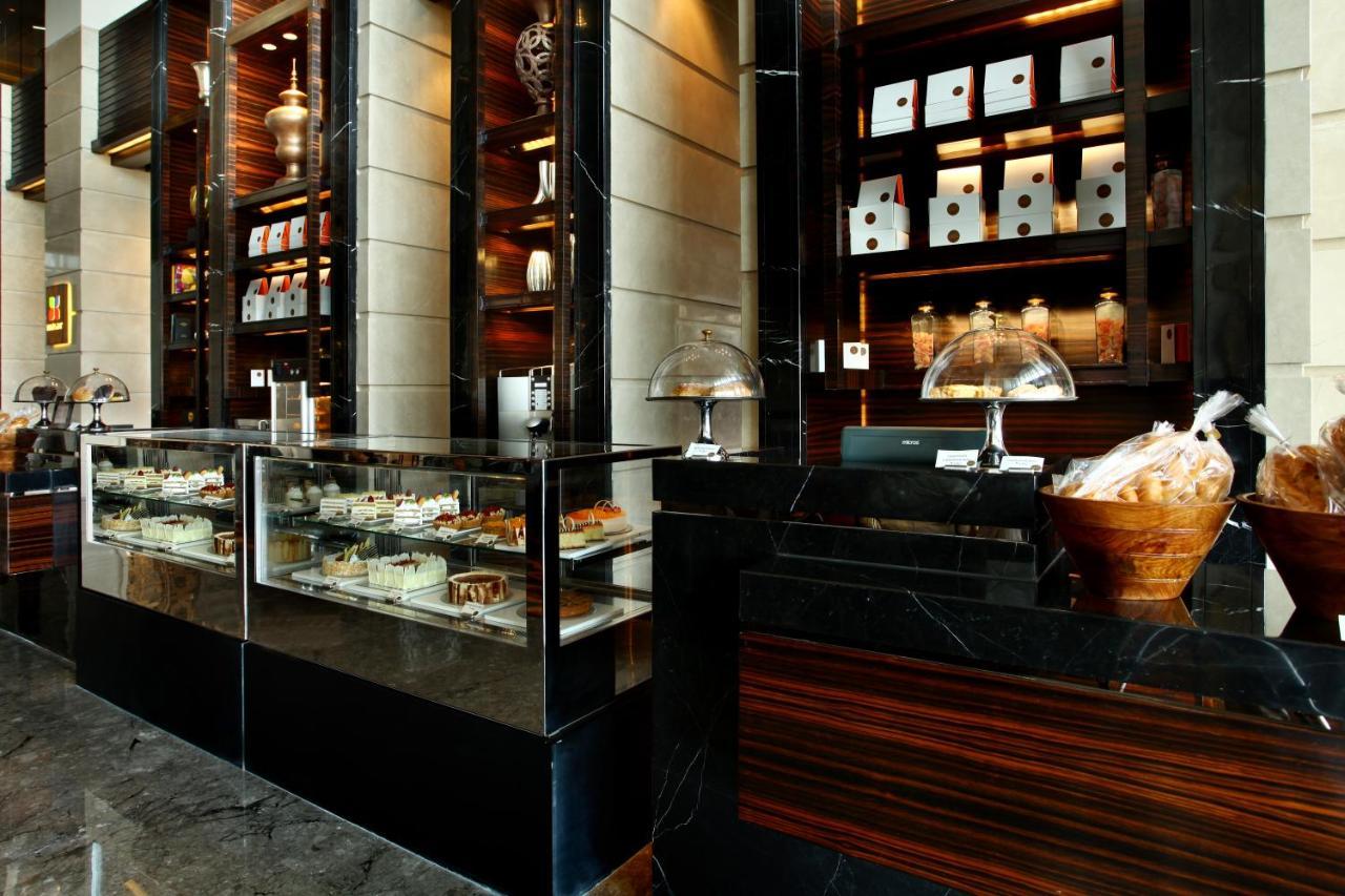 Crowne Plaza New Delhi Rohini By Ihg Hotel Екстериор снимка