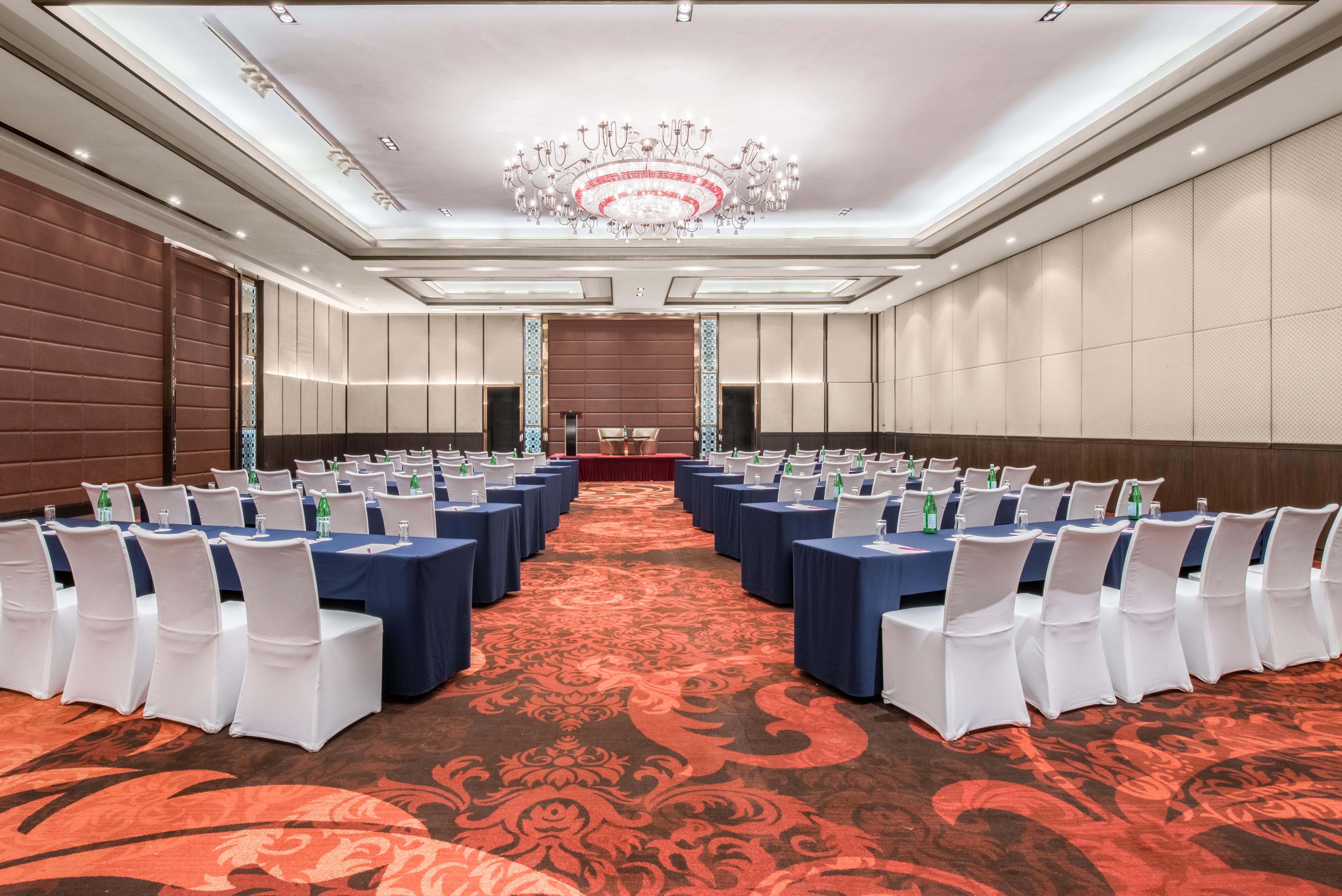 Crowne Plaza New Delhi Rohini By Ihg Hotel Екстериор снимка